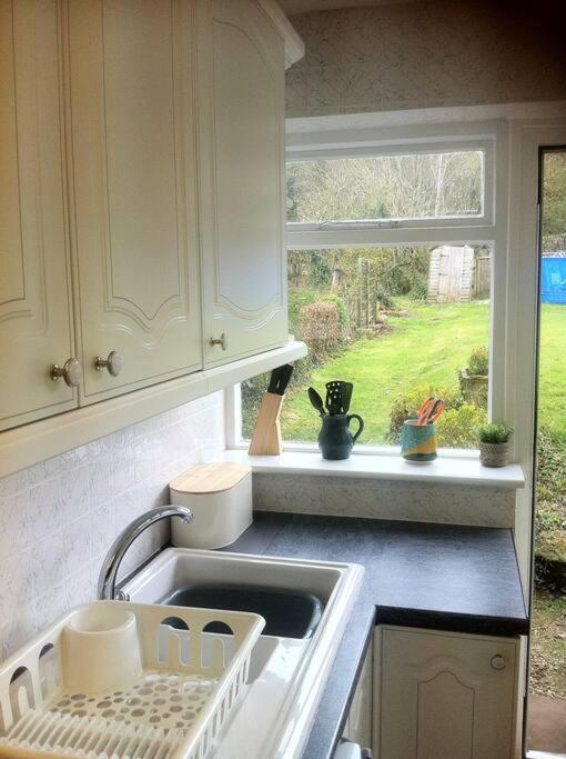 Charming Cottage Within Farmhouse Monmouth Exterior foto